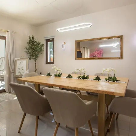 Kallisti Luxury Villa *